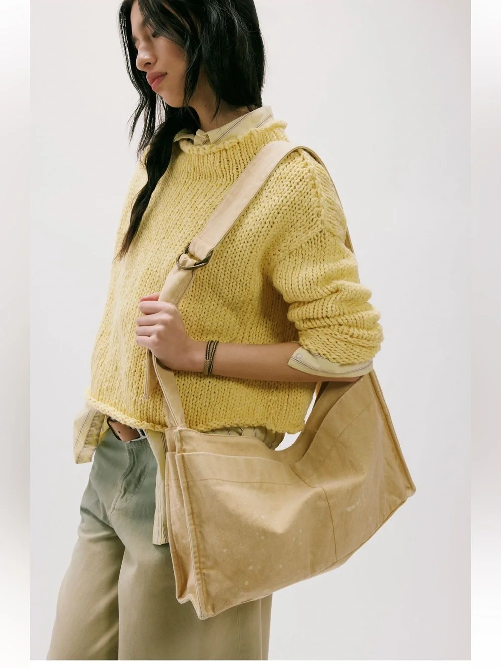 1477. FREE PEOPLE Camp Crush Sling Bag in Neutral NWT $78